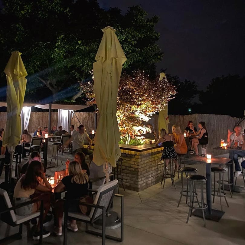 Letnja bašta u Pub Hub-u Sremčica