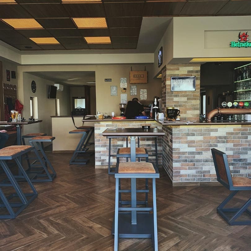 Enterijer Pub Hub-a Sremčica