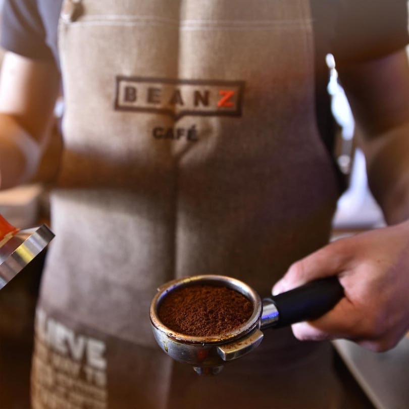 Pravljenje kafe - Pub Hub Sremčica